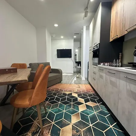 Park View Central 公寓 *